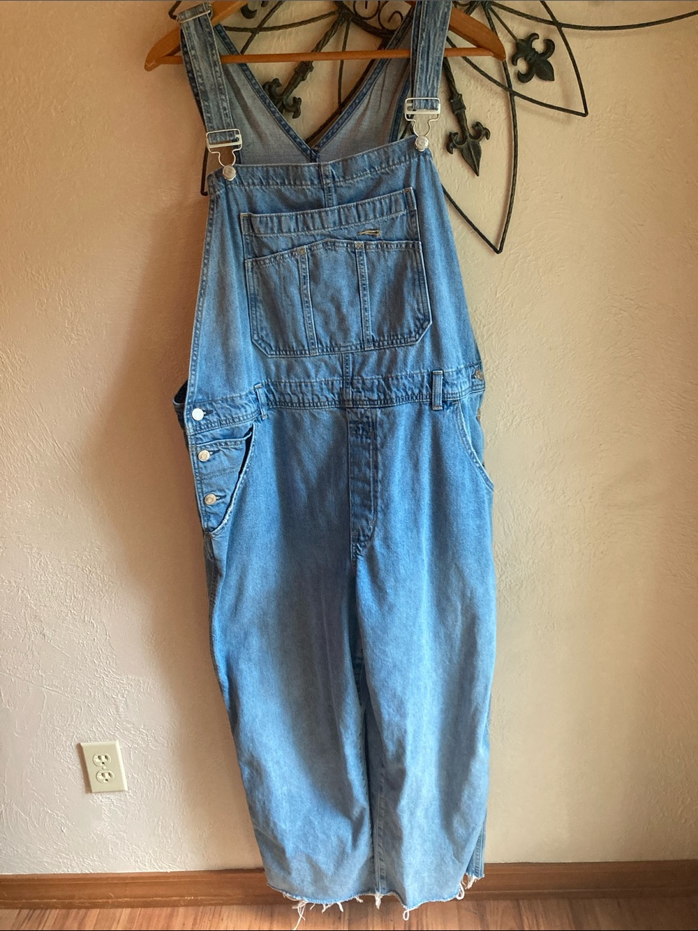 GAP Loose Fit XL Denim Overalls